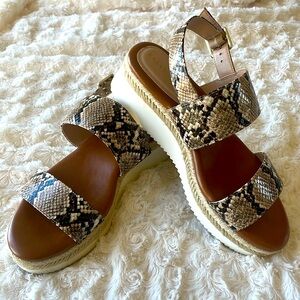 🛍️KELLY AND KATIE🛍️ WOMENS SIZE 7m